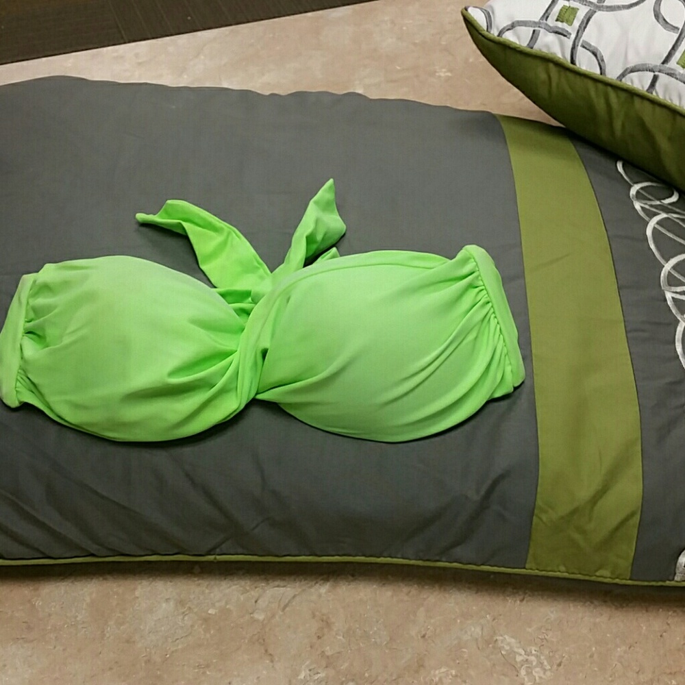 H2oh! Size 34b padded